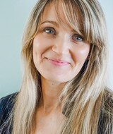 Book an Appointment with Julie Mayor at Hollyburn's North Shore Counselling Clinic