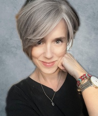 Book an Appointment with Andrea Fairborn for Holistic Facials / Facial Reflexology / Dien Chan