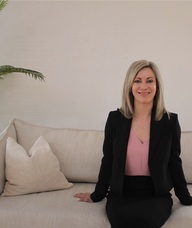 Book an Appointment with Ms. Lindsey Barrett for Let's Chat - Consultations