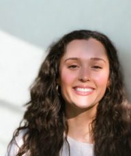 Book an Appointment with Veronica Logelin for Holistic Nutrition