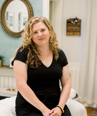Book an Appointment with Lindsay Bennett for Massage Therapy