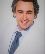 Book an Appointment with Dr. yoel moyal at Clinique Révolution du Plateau