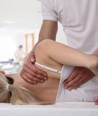 Book an Appointment with Dara Chamberlain for Osteopathy // Ostéopathie