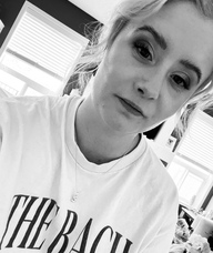 Book an Appointment with Shyan Synott for Theraputic Massage