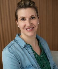 Book an Appointment with Lindsay Claire for Free Consultation [Associate Therapists]
