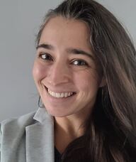 Book an Appointment with Julia Vlaming for Art Therapy