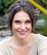 Book an Appointment with Elissa Michaud for Registered Massage Therapy: RMT