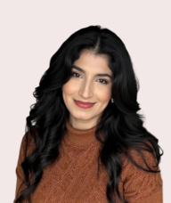 Book an Appointment with Aqsa Javaid for Free Phone Consultation